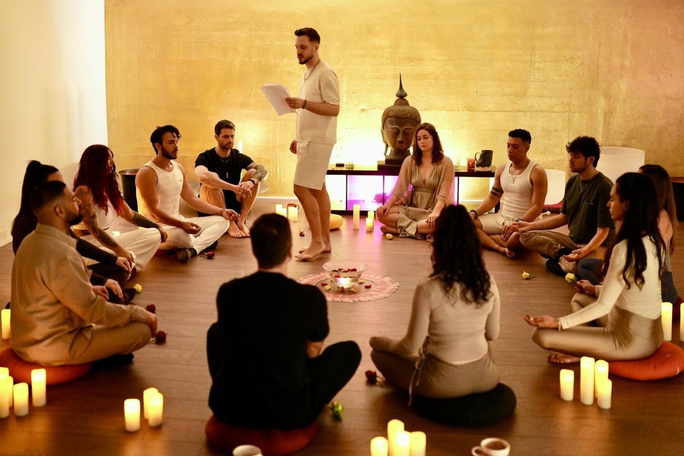 Achtsamer Kreis bei Seventh Sense Retreats